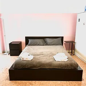 https://debora-house.it-romehotels.com